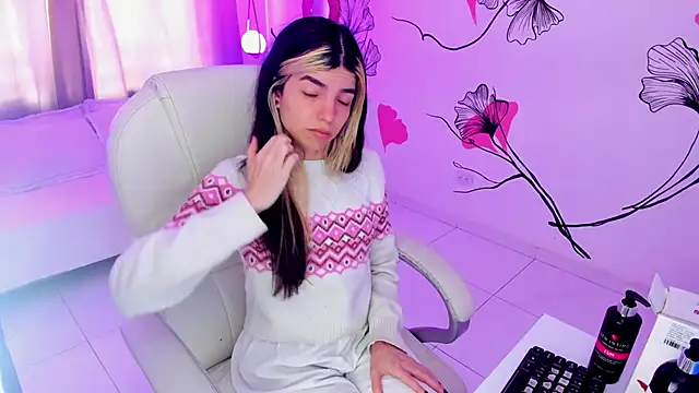 Snapshot of Isabela_Fiorelli chatting on November 14, 2025, 1:04 pm Isabela Fiorelli online show from November 14, 2025, 1:04 pm