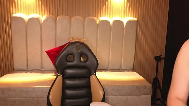 Cute Angell  online show from January 7, 2026, 2:49 am