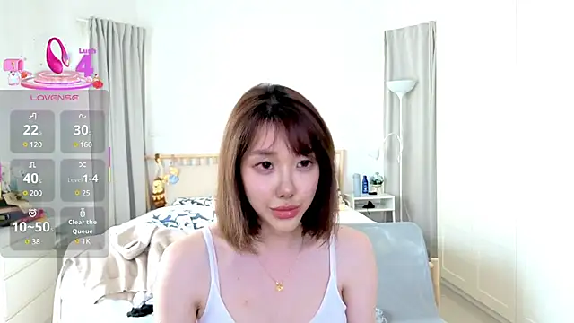 Snapshot of joycemilka chatting on March 3, 2025, 5:26 am joycemilka online show from March 3, 2025, 5:26 am
