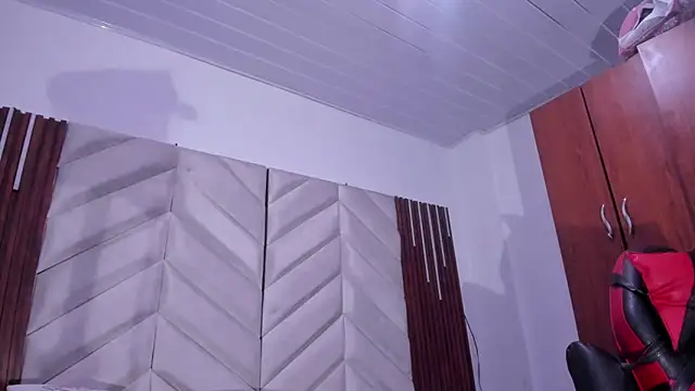 aprilvagner03 online show from May 23, 2026, 2:32 am