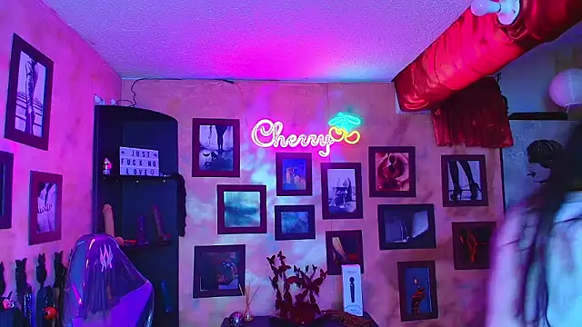 Snapshot of cherryy_bombshelll chatting on January 16, 2026, 4:22 pm cherryy bombshelll online show from January 16, 2026, 4:22 pm