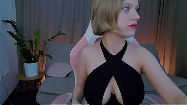 Corrafox online show from February 8, 2025, 8:20 am