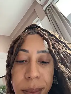 Snapshot of dianagolley420 chatting on February 7, 2025, 6:56 pm dianagolley420 online show from February 7, 2025, 6:56 pm