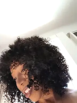 Snapshot of dianagolley420 chatting on March 27, 2026, 2:51 pm dianagolley420 online show from March 27, 2026, 2:51 pm