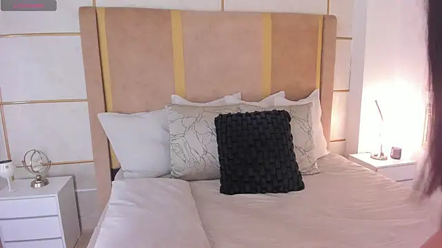 GraceDupont1 online show from October 23, 2025, 11:03 pm