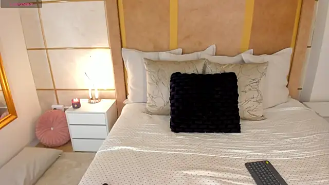 GraceDupont1 online show from September 14, 2025, 11:05 pm