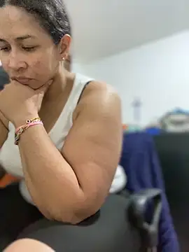 Carola-Ross online show from February 10, 2026, 5:23 pm