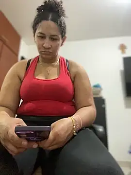 Carola-Ross online show from February 27, 2026, 5:46 pm