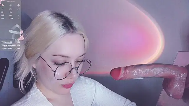Snapshot of _chatur_babe chatting on March 22, 2025, 7:53 pm chatur babe online show from March 22, 2025, 7:53 pm