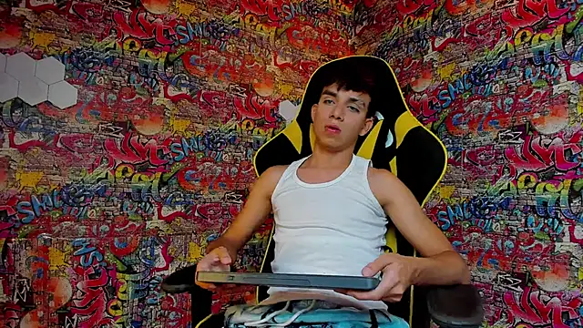 Angel boyy2 online show from February 9, 2025, 1:00 am