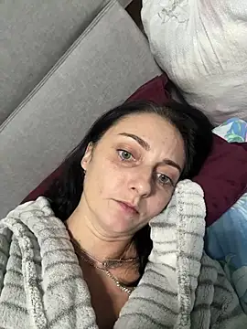 Miroslava1247 online show from December 16, 2025, 6:34 pm