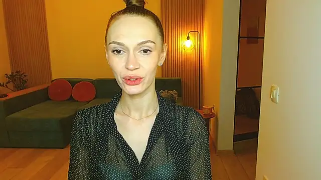 Lady Sunshine  online show from December 1, 2025, 7:42 am