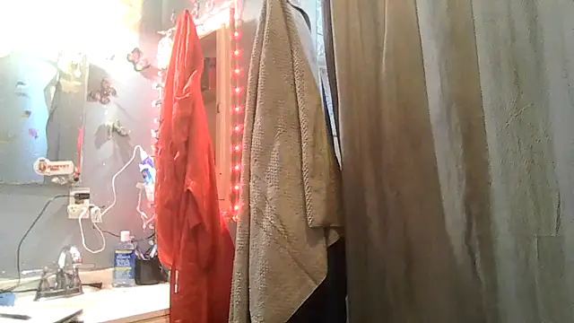 ShysluutGia online show from April 11, 2026, 9:40 pm