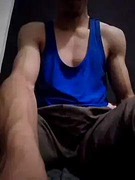 Adem usr online show from February 16, 2025, 7:49 pm