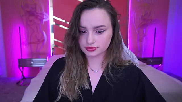 Snapshot of LindsieGreyy chatting on March 22, 2025, 11:21 am LindsieGreyy online show from March 22, 2025, 11:21 am