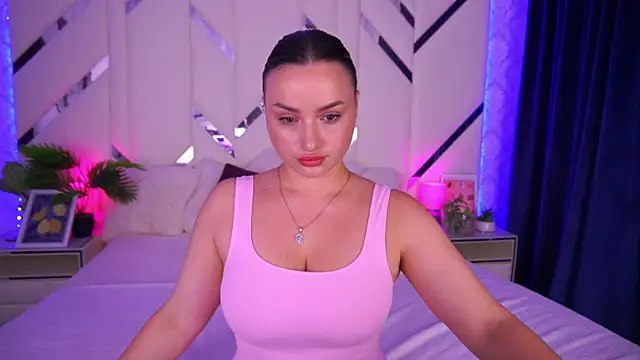 Snapshot of LindsieGreyy chatting on October 5, 2025, 6:59 am LindsieGreyy online show from October 5, 2025, 6:59 am