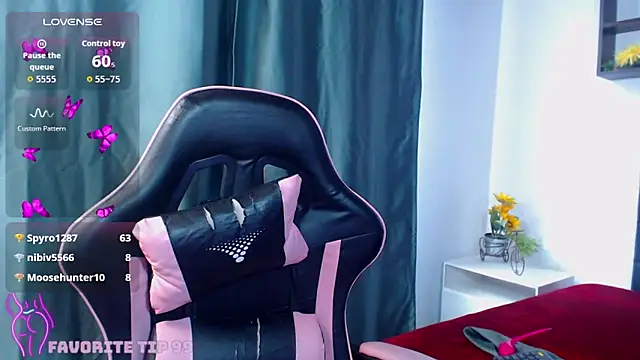 Alanagp online show from October 1, 2025, 8:02 pm