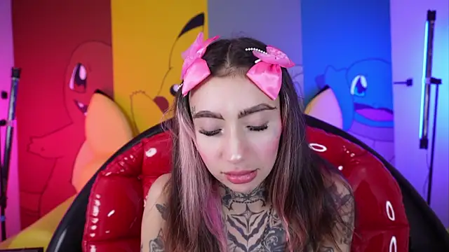 miss   angel online show from December 18, 2025, 12:05 am