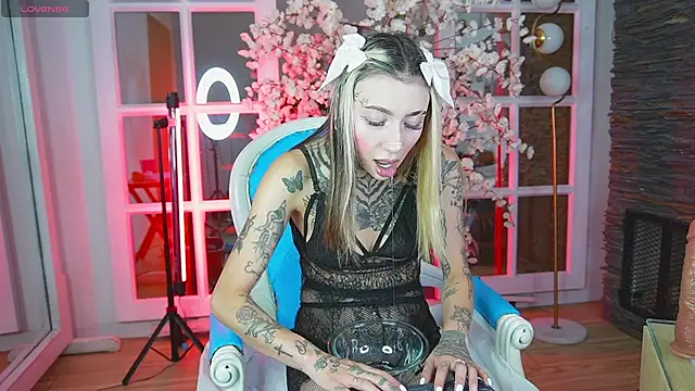 miss   angel online show from April 14, 2026, 11:15 am