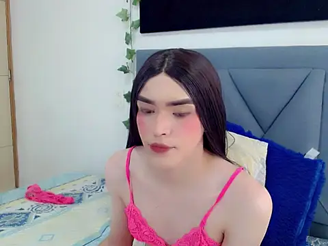 dominic 00 online show from September 13, 2025, 8:53 pm