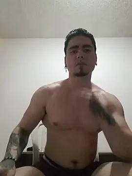 Snapshot of Logan_Roy18 chatting on November 15, 2025, 8:46 pm Logan Roy18 online show from November 15, 2025, 8:46 pm