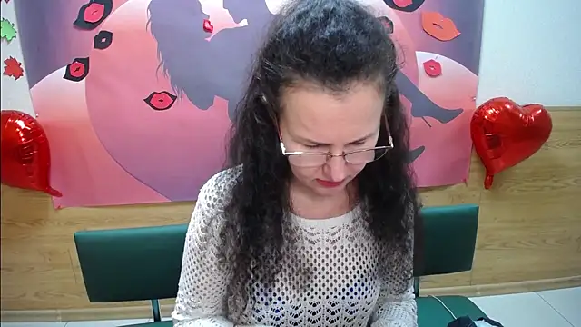 Miroslava Happi online show from October 20, 2025, 6:37 am