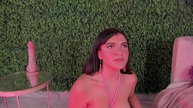 emmiily z online show from March 21, 2025, 1:34 am