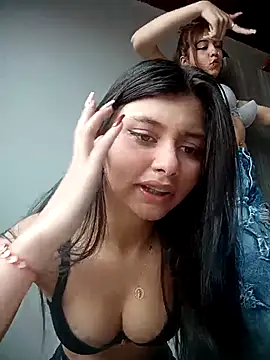 CHLOE ISABELL online show from January 15, 2026, 7:28 pm