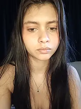 CHLOE ISABELL online show from June 3, 2026, 1:06 am