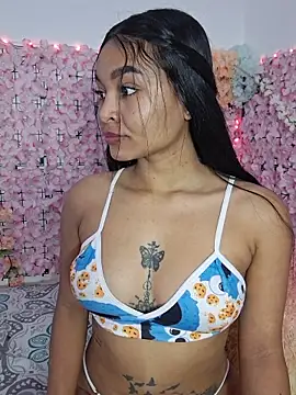 Lynda Bonnie online show from February 3, 2026, 3:06 pm