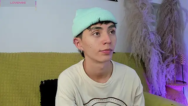 MaikyCooper online show from October 1, 2025, 8:24 pm