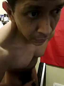 machoactivo1 online show from April 15, 2026, 5:24 am