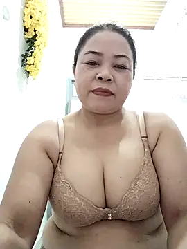 Snapshot of Baby-bigtits2024 chatting on December 14, 2025, 2:29 am Baby-bigtits2024 online show from December 14, 2025, 2:29 am
