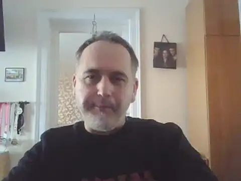 Szolga10 online show from November 9, 2025, 10:52 am