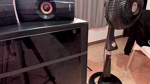 MiaHertz online show from March 15, 2025, 12:58 am