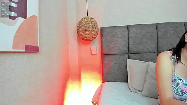 elizabeth 20 online show from September 22, 2025, 6:58 pm