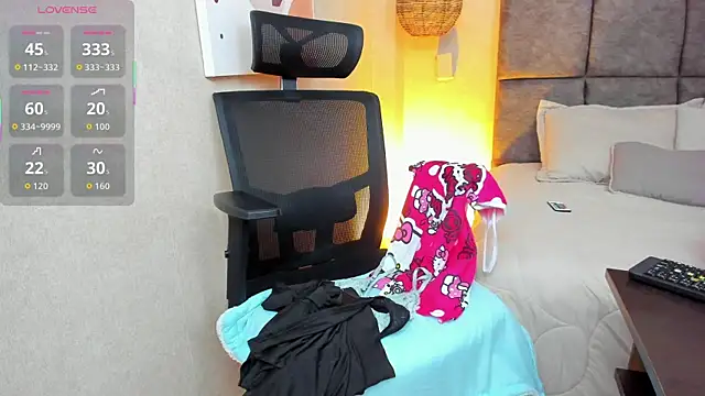 elizabeth 20 online show from October 2, 2025, 7:06 pm