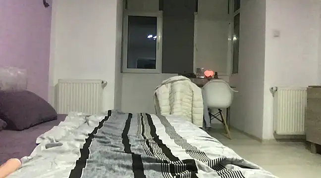 karllaa1234 online show from March 4, 2025, 9:43 pm