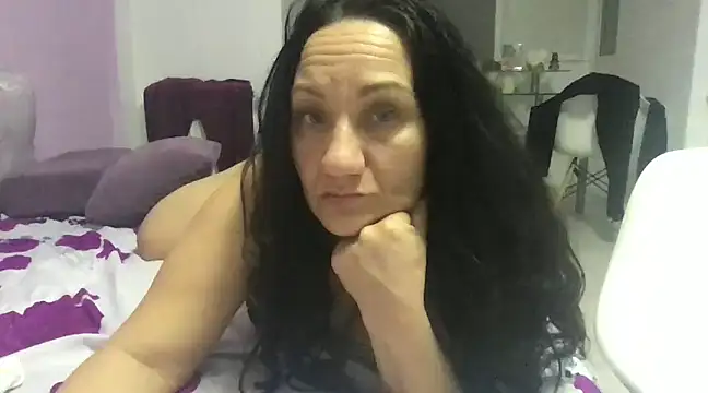 karllaa1234 online show from March 1, 2025, 7:15 pm