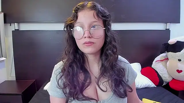 Marii 18 online show from March 18, 2025, 3:45 am