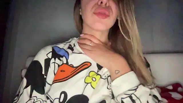 sarrah rossy online show from November 17, 2025, 10:36 pm