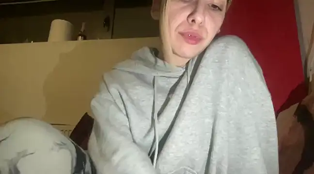 sarrah rossy online show from February 16, 2025, 10:22 pm