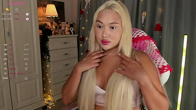 Snapshot of _Loneve__ chatting on March 27, 2026, 2:18 pm Loneve online show from March 27, 2026, 2:18 pm