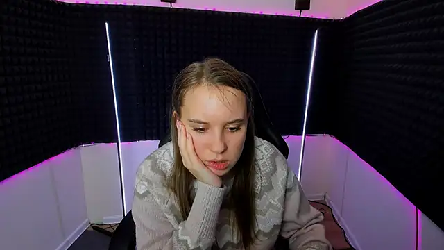 Lika 0ne online show from February 20, 2025, 6:46 pm