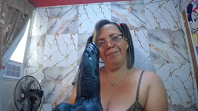 alina maturehot online show from March 29, 2026, 9:05 pm