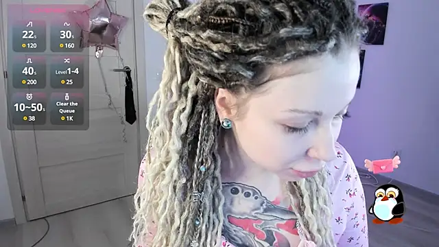 Snapshot of HoneySallyMoore chatting on January 17, 2025, 8:33 pm HoneySallyMoore online show from January 17, 2025, 8:33 pm