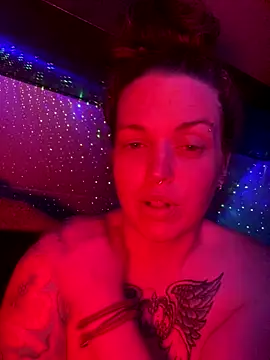 favoritestepsis online show from November 20, 2025, 9:21 am