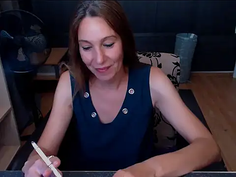 hannaha online show from July 15, 2026, 7:32 pm