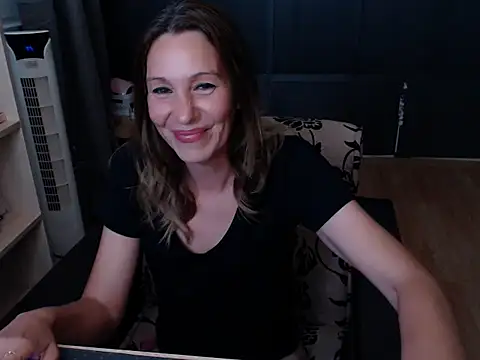 hannaha online show from June 13, 2026, 6:39 pm