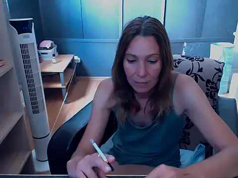 hannaha online show from June 10, 2026, 12:28 pm